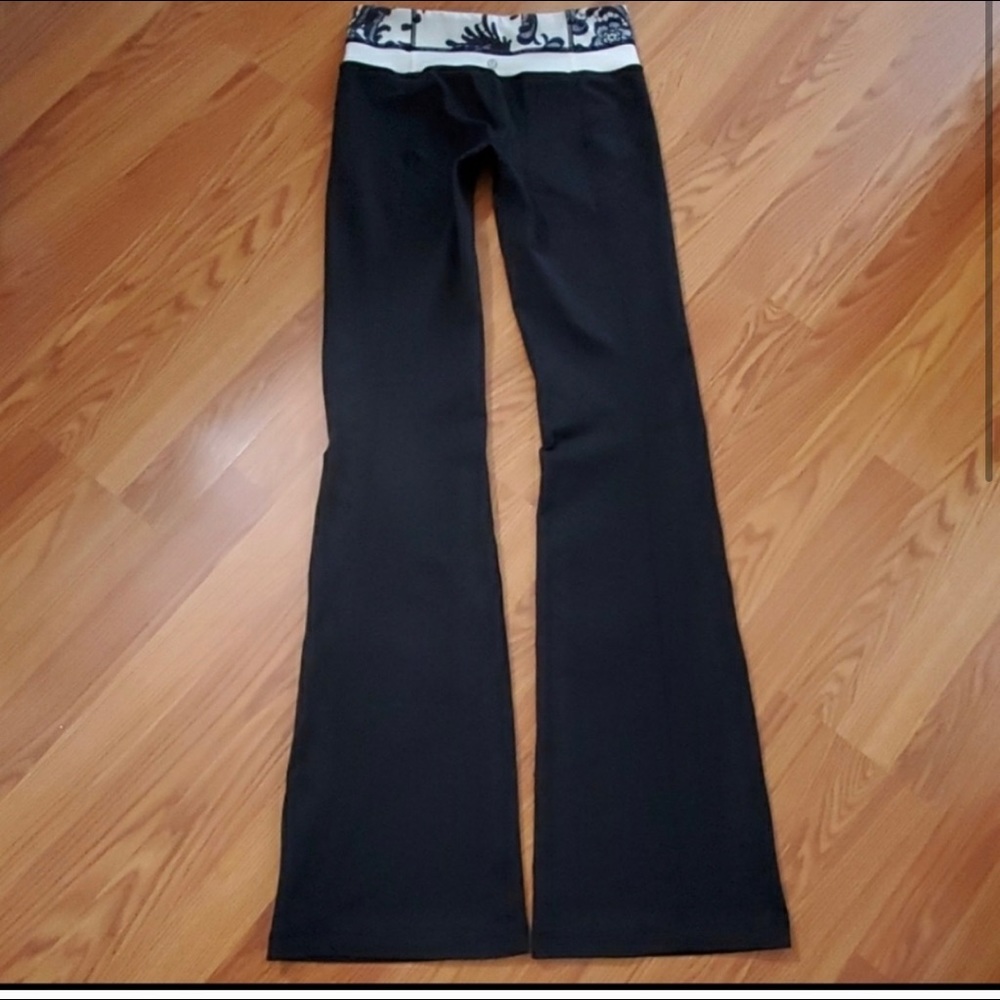 Lululemon Size 6 yoga pants